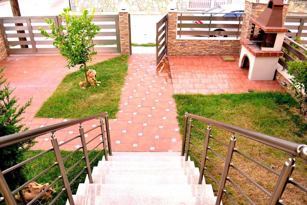 Αmalia Lux Villas Nea Vrasna Room photo