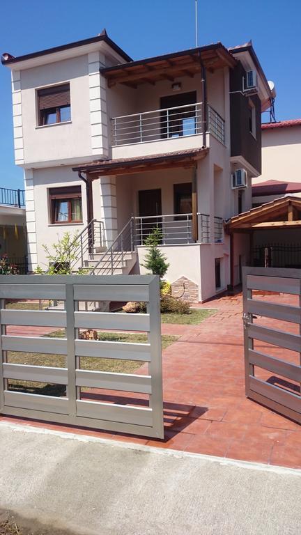 Αmalia Lux Villas Nea Vrasna Exterior photo